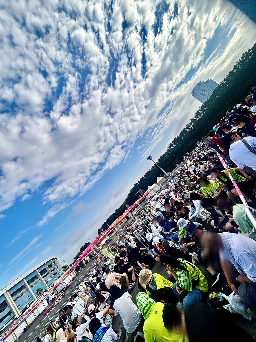 サマソニ　取引用　 MrsGREENAPPLE サマソニきた! リストバンド交換所こんな感じ (写真は7