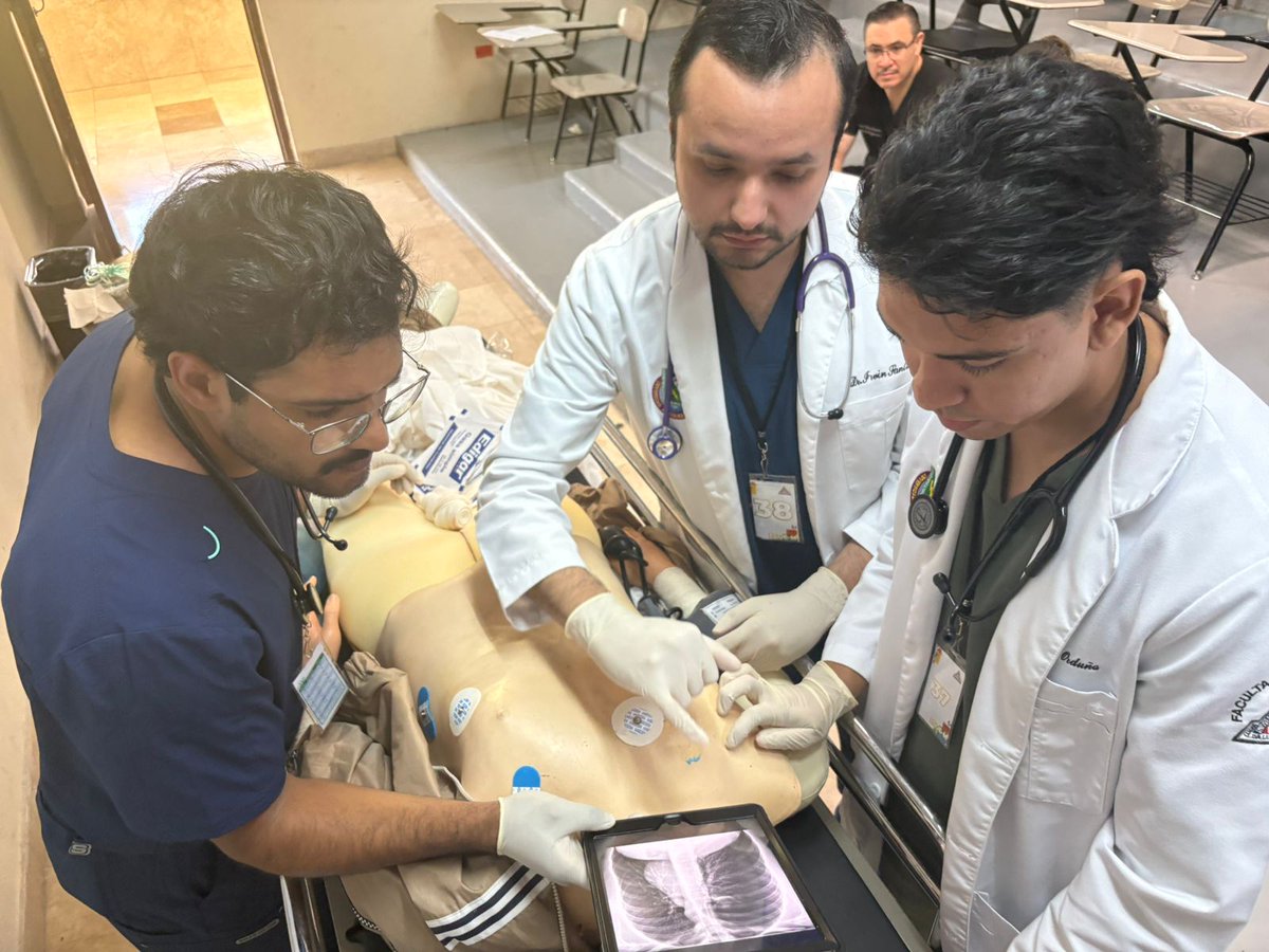 A veces quisiera dedicarme muchisimo más... solo a la Simulacion Clinica... 

Desde mi rol docente...

Gracias a los #ResidentesUrgenciasIMSSMorelos que nos apoyaron en el ECOE hoy.