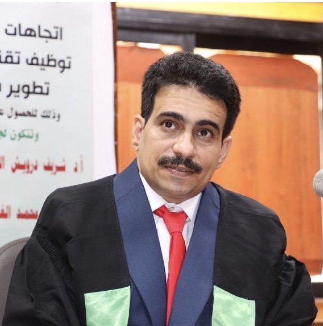 nabdasir's tweet image. 💫مجتمع 
حصل الدكتور:
عيسى علي جابر الربعي عسيري
@e_alrabae
على درجة الدكتوراه في الصحافة مع مرتبة الشرف الأولى.
الزميل "الربعي" شخصية مثابرة وعصامية، استطاع تجاوز العقبات الصعبة في مسيرته المهنية والأكاديمية ، إضافة إلى نجاحه الإعلامي في بعض المؤسسات.
صادق الدعوات له بالتوفيق.