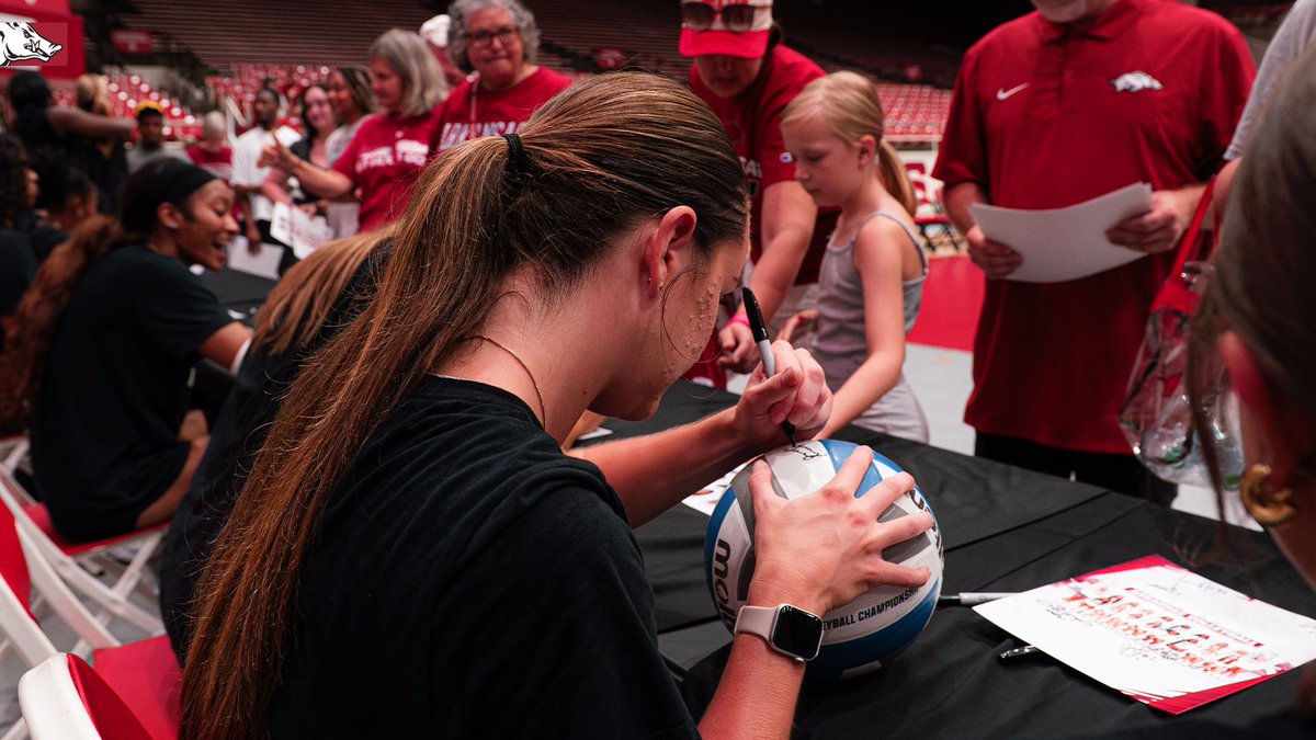 Razorback Volleyball tweet media