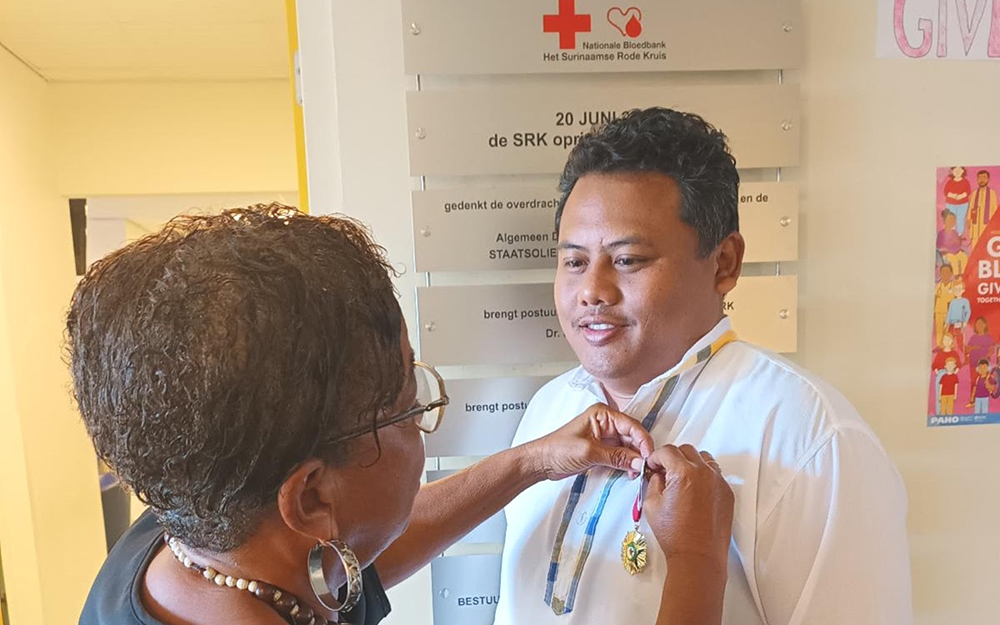 Adventist Review (@adventistreview) on Twitter photo A team of eight volunteers from Tasmania, Australia, recently traveled to Papua New Guinea to help construct new classrooms and support an evangelistic program.
adventistreview.org/news/tasmanian… A team of eight volunteers from Tasmania, Australia, recently traveled to Papua New Guinea to help construct new classrooms and support an evangelistic program.
adventistreview.org/news/tasmanian…