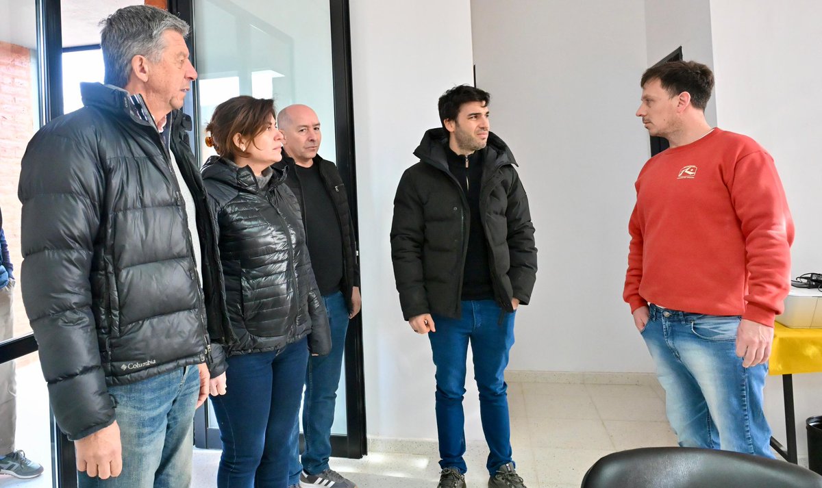 Gustavo Menna (@gustamenna) on Twitter photo NUEVAS ESTACIONES DE MULTIDIAGNÓSTICO EN TELSEN Y GAN GAN
Con el gobernador <a href="/NachoTorresCH/">Nacho Torres</a>, la diputada nacional <a href="/AnaClaraRomer/">Ana Clara Romero</a>, autoridades sanitarias y locales participamos de la inauguración de Estaciones de Multidiagnóstico en Telsen y Gan Gan.
Estas herramientas son NUEVAS ESTACIONES DE MULTIDIAGNÓSTICO EN TELSEN Y GAN GAN
Con el gobernador <a href="/NachoTorresCH/">Nacho Torres</a>, la diputada nacional <a href="/AnaClaraRomer/">Ana Clara Romero</a>, autoridades sanitarias y locales participamos de la inauguración de Estaciones de Multidiagnóstico en Telsen y Gan Gan.
Estas herramientas son