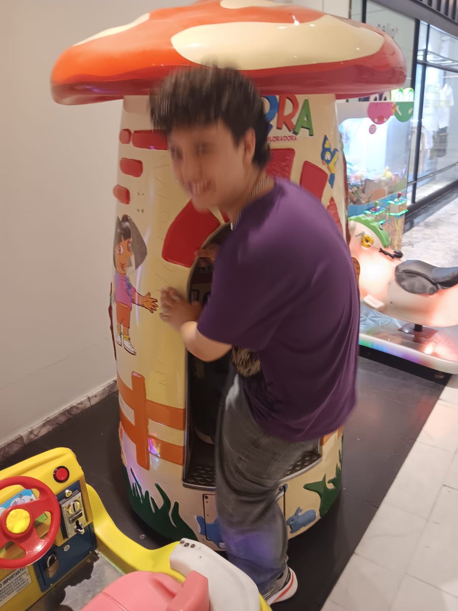 Nuestro amigo <a href="/Nilisito_/">Muñe</a>  ya a pillado el vuelo para amberes espero que tenga mucha suerte y llegue a salvo