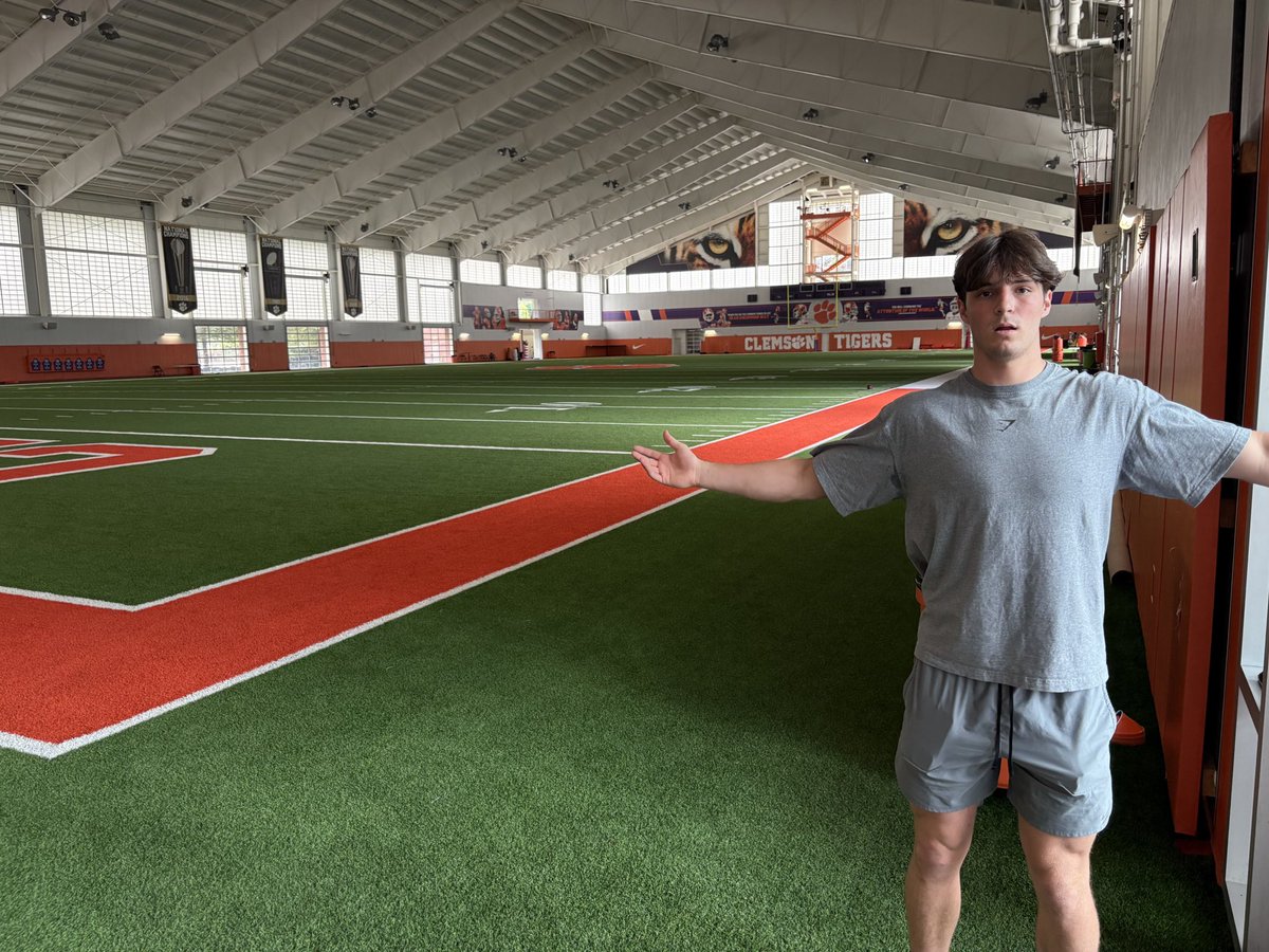 Cheron Farley tweet media