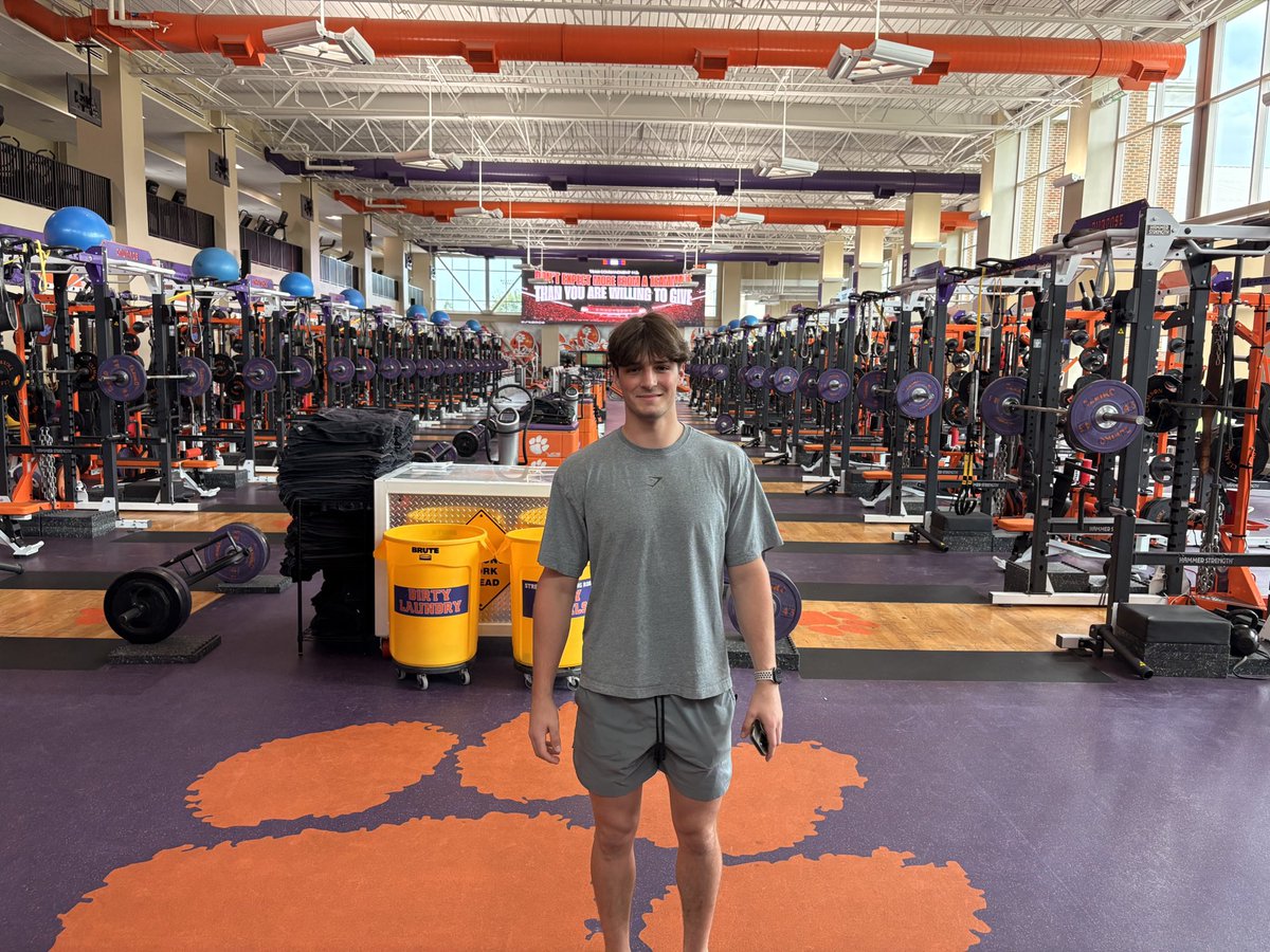 Cheron Farley tweet media