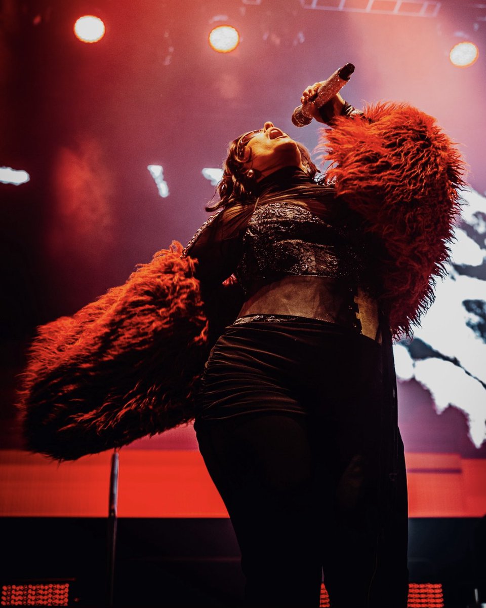 NFurtadoCharts's tweet photo. Nelly Furtado at Parken Festival in Nodø, Norway 🇳🇴 

Better Than Ever
Summer Festival Tour https://t.co/3zKfK3jOHN