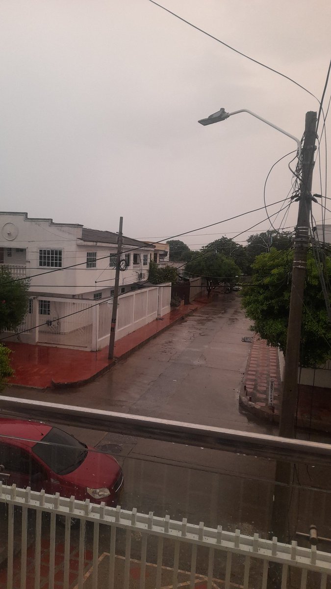 ElJose0714's tweet photo. Tarde anaranjada en la ciudad de Barranqiilla https://t.co/K0T3hmM2XT