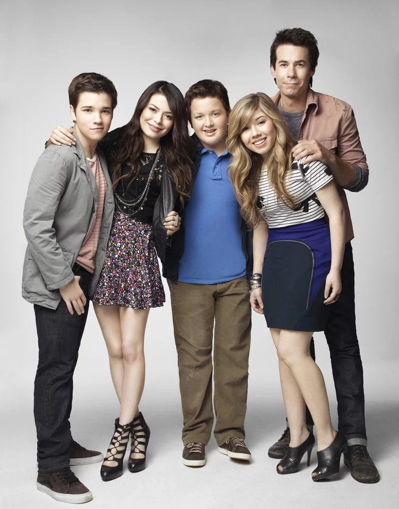 bruna jurídico iCarly tweet media