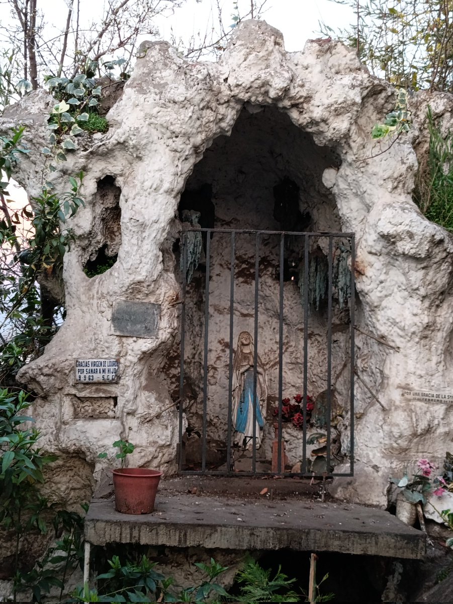 Del capitalismo ni la fe se salva
Oportunidad, con gruta incluida