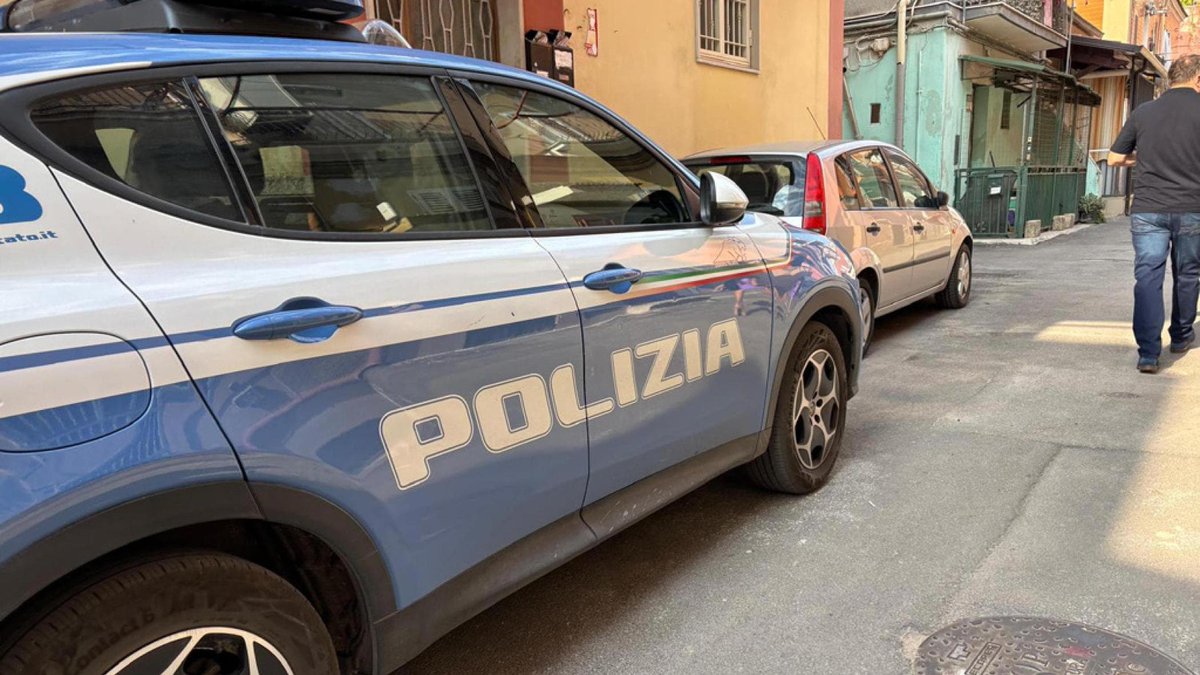 Botte e minacce, poi tenta di dare fuoco alla ex: “Mi sono salvata rotolandomi in una pozzanghera” milano.repubblica.it/cronaca/2025/0…