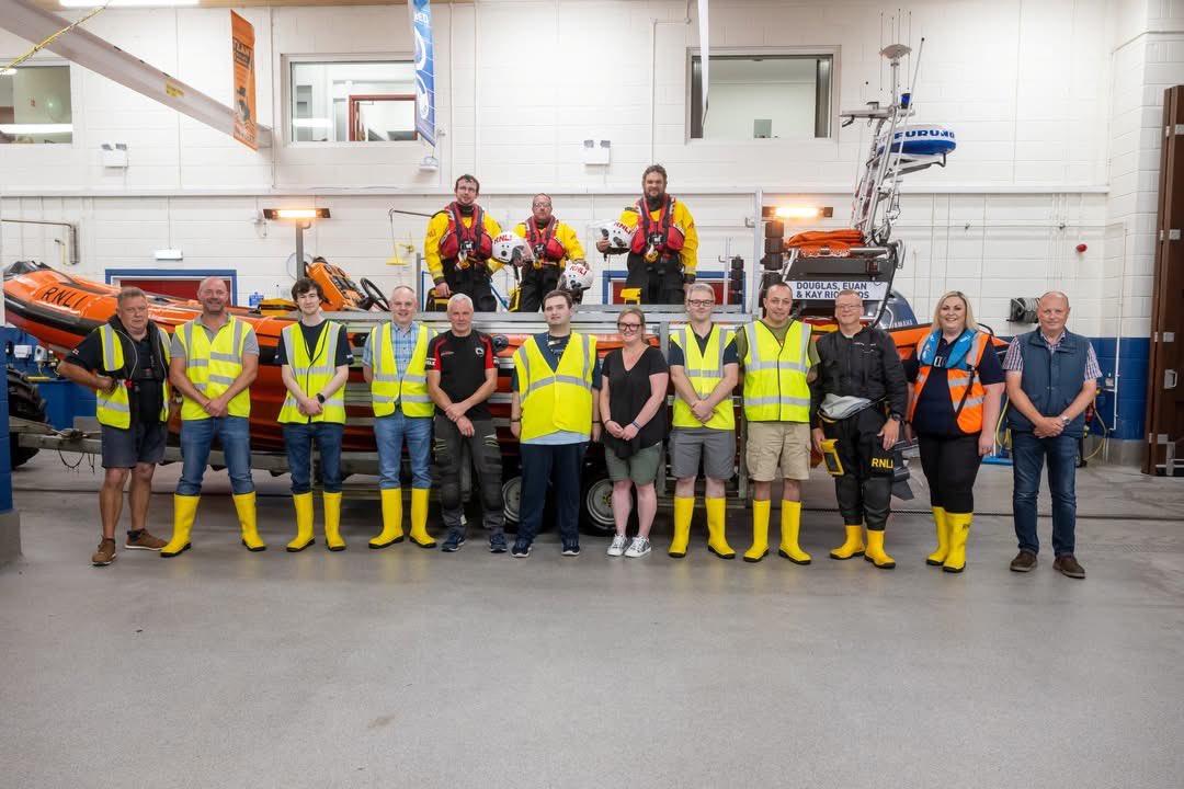 Carrybridge RNLI tweet media