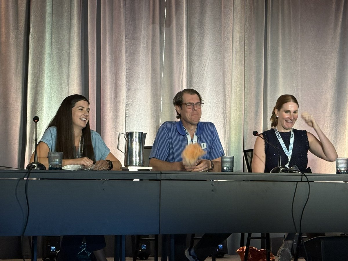 Carlos mtz-arroyo tweet media