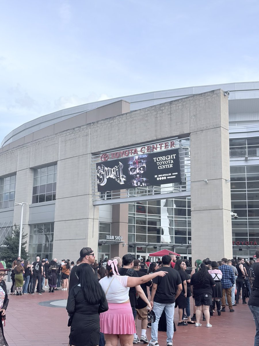 Can’t believes it’s finally time and I finally get to see Ghost live for the first time ever.