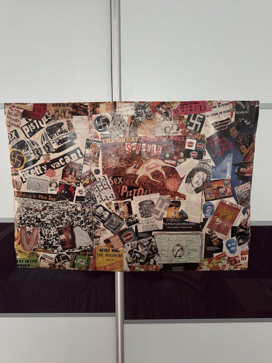 LPEnthusiasts's tweet photo. 1983 Sex Pistols Exhibition Poster - Part 2 By Jamie Reid
Ends Tue 19th Aug @ 3:50pm
https://t.co/KOKdATB0Wi
#ad #PunkRecords #vinyl #VinylRecords https://t.co/RsVzqBP5xx