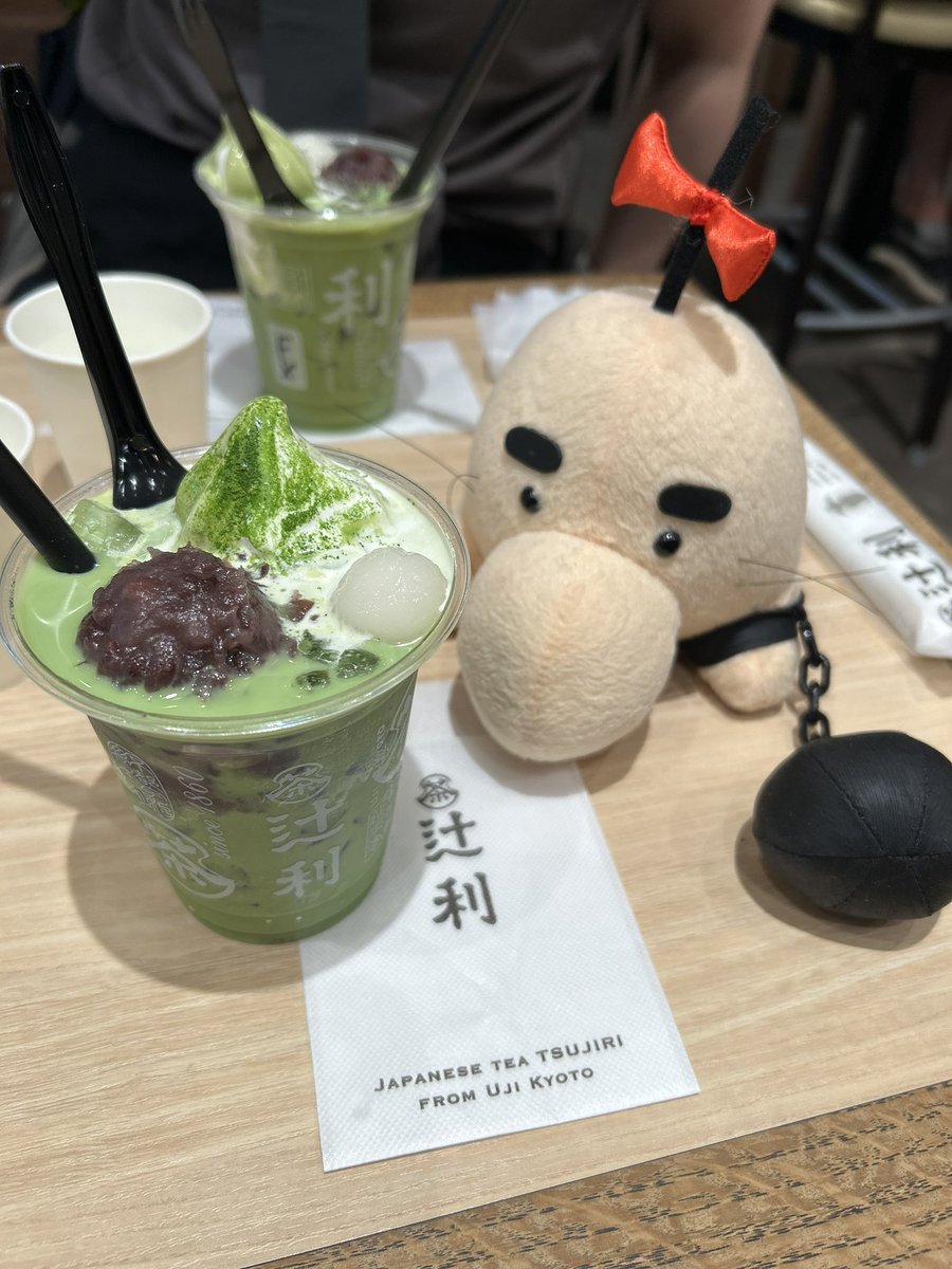 連休中の思い出📷💭💓
ぬうさん(<a href="/gameCrossStitch/">すてっち ぬぅ</a> )の
素晴らしい作品を間近で見せてもらえて幸せでした❣️
裏も表も超キレイ✩°｡⋆⸜(* ॑꒳ ॑*  )⸝
ぬうさん、楽しい時間をありがとうね🥰🙏