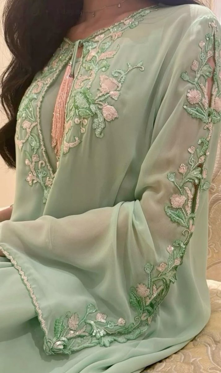 عند سماع صوت اميري
يزداد قلبي نبضً وحباً

#صباح_الخير