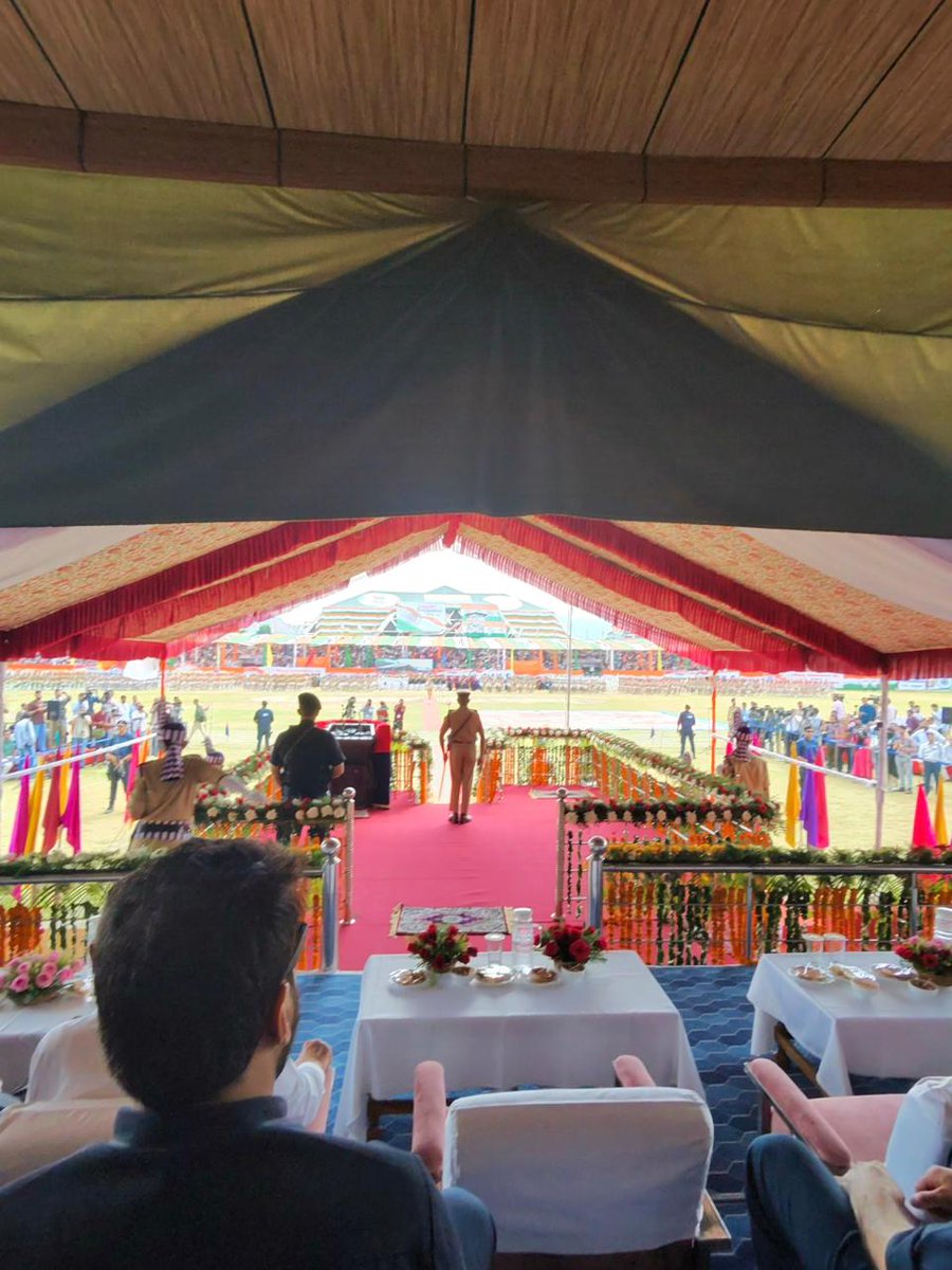 mfaisalpatel's tweet image. I wish all Indian and Kashmiri citizens a wonderful 79th Independence Day. This will forever hold a special place in my heart! I had the honour of celebrating 15th August 2025 with the esteemed Abdullah family—Uncle #farooqabdullah, @zamirabdullah12, @Zahir_Abdullah_ , and my…