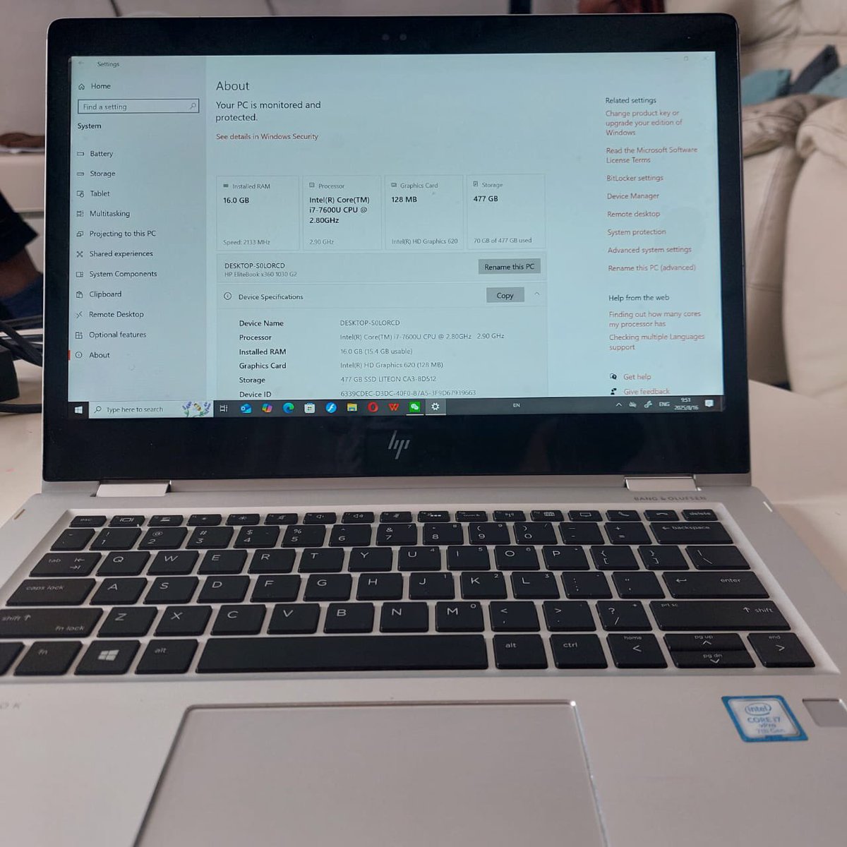 strathimbula21's tweet photo. Hp desktop laptop 
With charger and screen protector.

Processor Core i7 2.80GHz-2.90GHz

Graphic card 128MB

Storage 477gb 

Installed RAM 16gb 

Has touchscreen

Readily available in Zambia https://t.co/vWY7fkTfhC