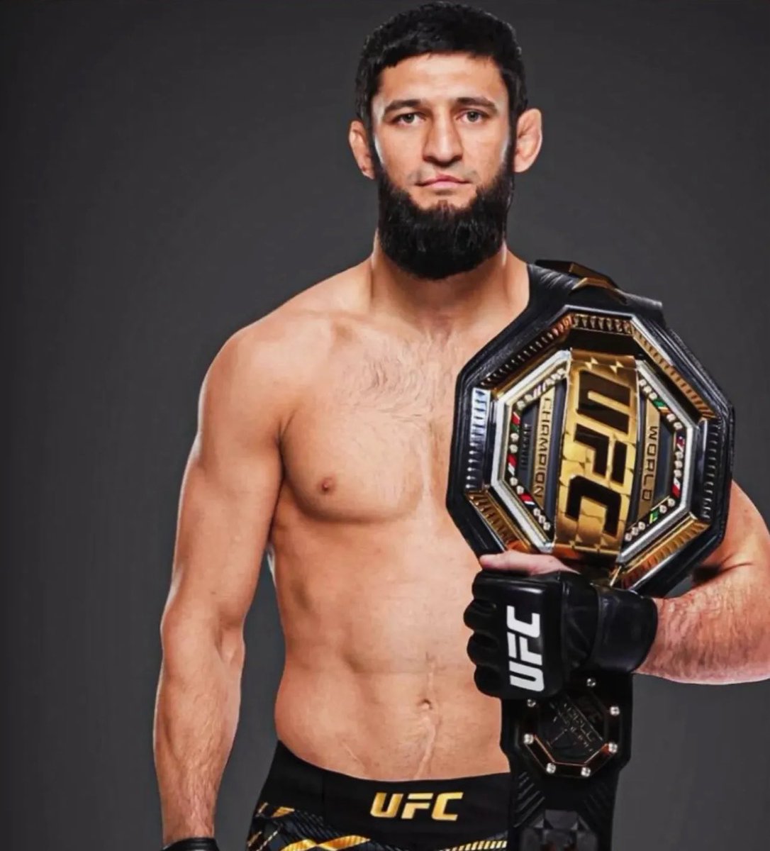 He did it. He finally did it. 

Alhamdulilah! Allah Akbar!

From a rough childhood escaping war, to some family members passing away, to almost retiring from the sport due to illness, to finally becoming the UFC Champ. 

Allah SWT is the best of planners. Trust Allah! ❤️

#UFC319