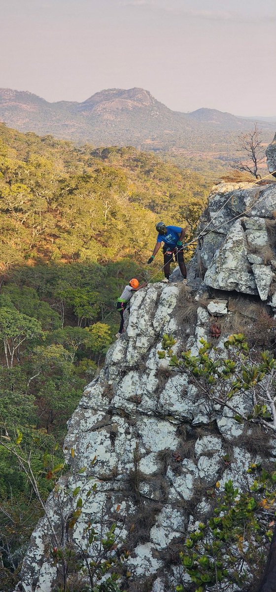 mwilaadventure's tweet image. “Mountains are not Stadiums where I satisfy my ambition to achieve, they are the cathedrals where I practice my religion.” —Anatoli Boukreev

📍 Kundalila Falls, Serenje 🇿🇲

mwilaadventure.com

#rockclimbing #climbing #bouldering #climb #climbinglife #nature #mountains