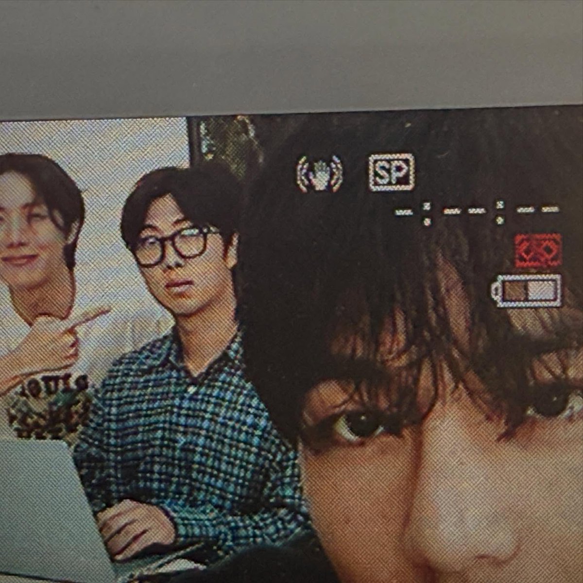 kingtan_O's tweet photo. 아쌰갈 ㅜㅜ
방탄 같이 사는 거 ㅈㄴ 보기 좋네 https://t.co/mz2OTp8XhW