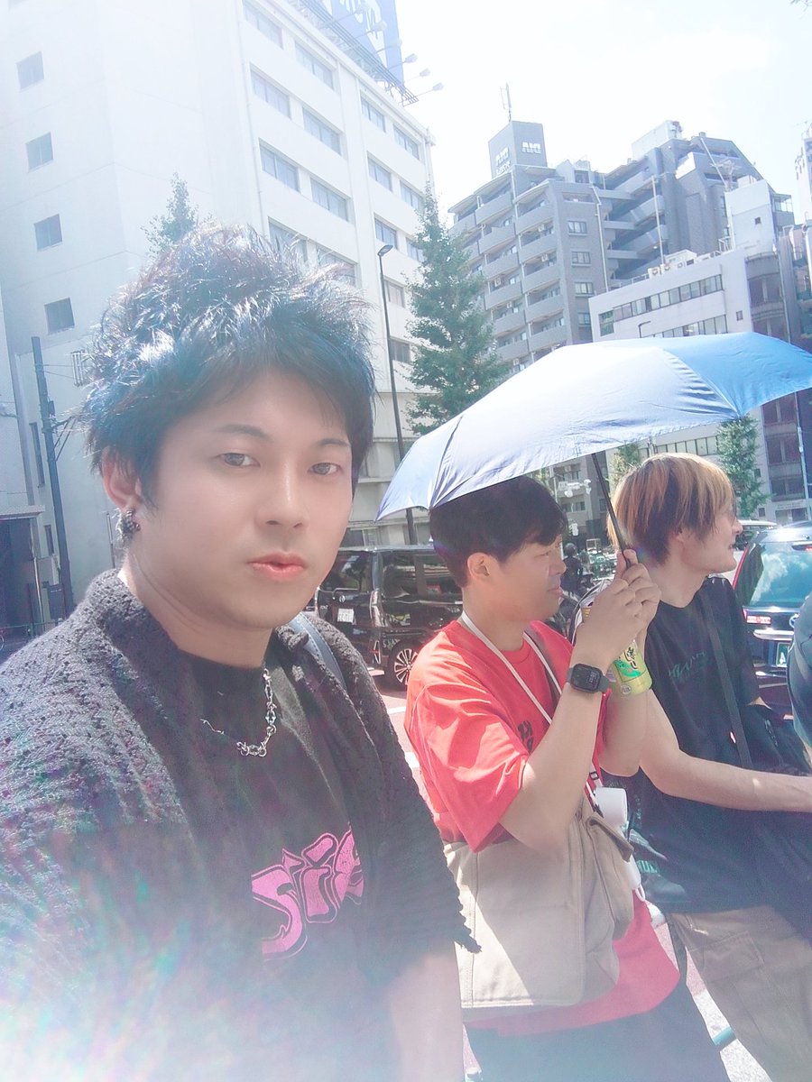 joysound9's tweet photo. Miinaさんの忠犬、代官山に参上🐶💥
ガチ恋新幹線!渋谷でプレゼントも買った!
愛するあなたが安心してパフォーマンス楽しめますように💐
皆でワンマン盛り上げる🔥
Miinaさん列に行ってみたい方
特典券プレゼントします!
青ペンラ貸出してます🔵✨
気軽に声がけください
#Miina
#zanka
#QOOLONG https://t.co/xv44LQLG7s
