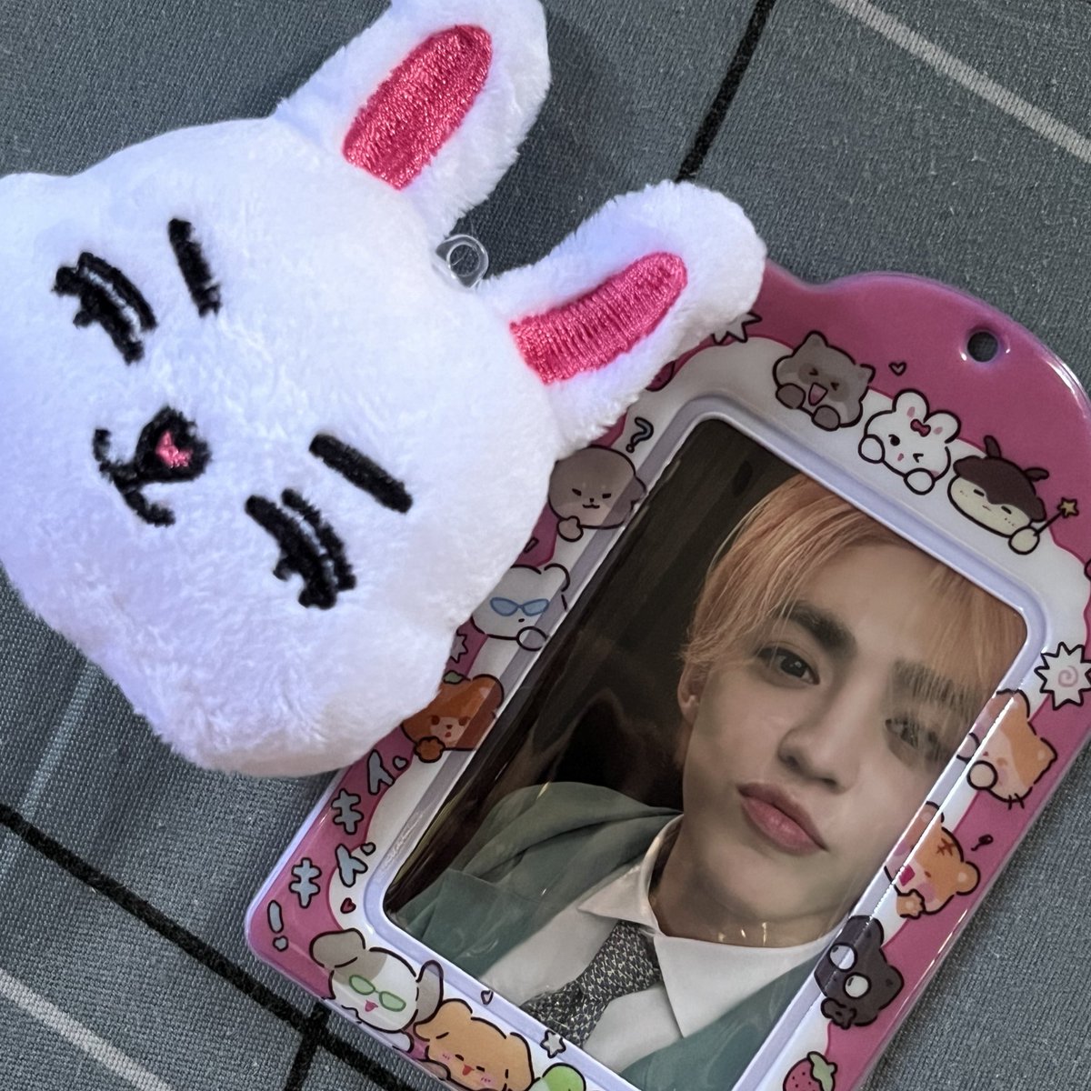 _0895sc's tweet image. guys help ! first time ko bumili ng case &amp;amp; plushie for my bag 😭 ARE THESE OKAY ANG CUTE TALAGA #firsttimer