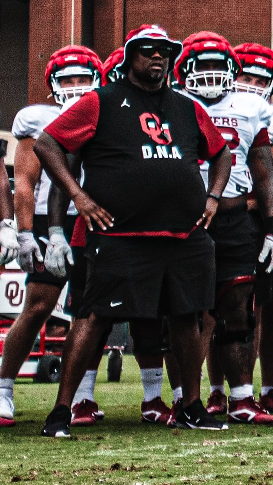 Boomer👀 #SuperBates