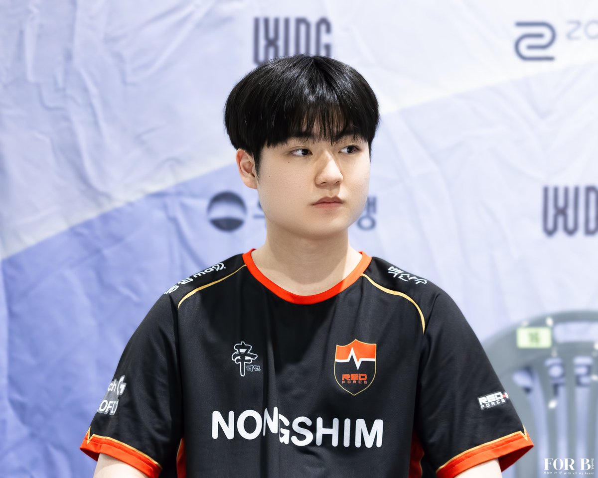 250729 LCK CL NS vs. BRO 승리 팬미팅 #Crack #크랙 #노지성

크랙의 크랙 플레이에 감탄할 때가 많아요🍀