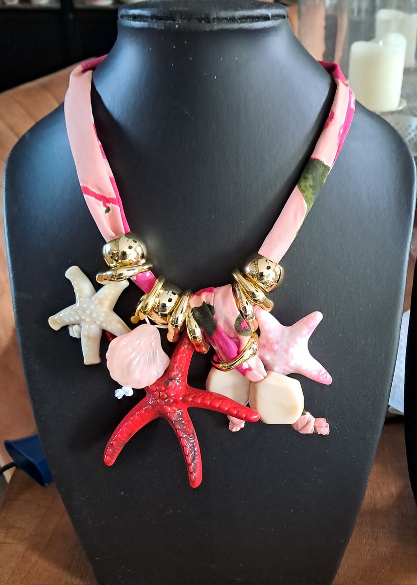 Nieuw Shawl ketting. € 22.50 

🤩🤩🤩🤩🤩🤩   

www.eldiva nl