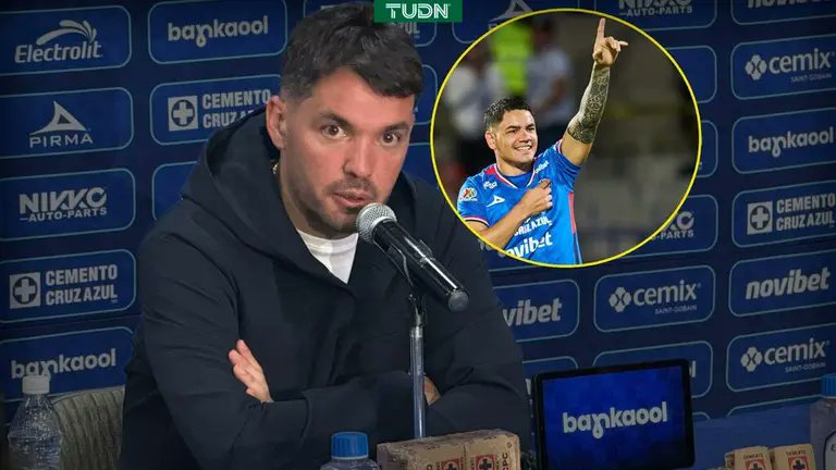 TUDNUSA's tweet image. Nicolás Larcamón reacciona al gol del 'Toro' Fernández que dio el triunfo a Cruz Azul ante Santos ⚽️🚂

tudn.com/futbol/liga-mx…

#Larcamon | #CruzAzul | #SabadoFutbolero