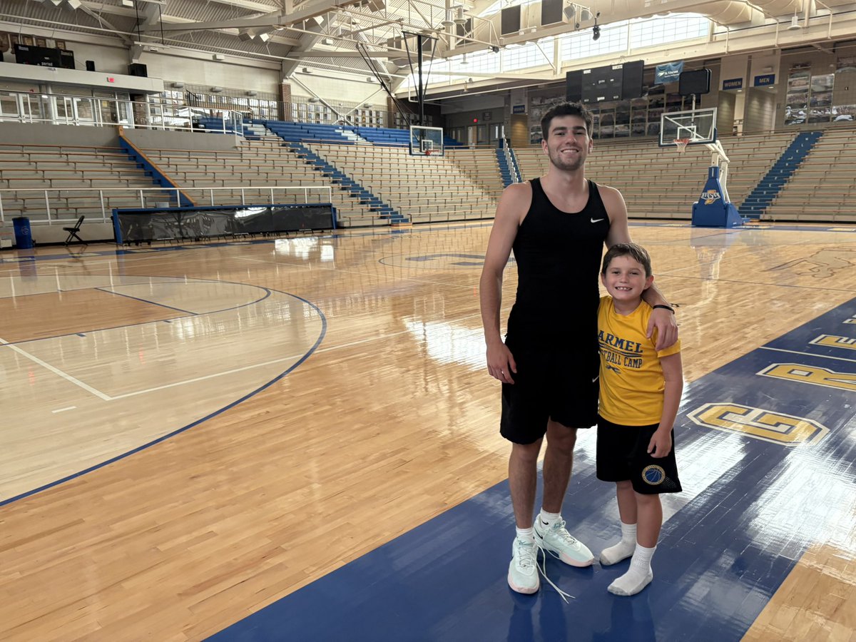 hoop dreamin (@oldplayercoach) on Twitter photo He didn’t stop talking about it all day…remember how great it felt to play your high school hero! Great couple of hours <a href="/CarmelMBB/">Carmel Basketball</a> <a href="/ORUMBB/">ORU Basketball</a> He didn’t stop talking about it all day…remember how great it felt to play your high school hero! Great couple of hours <a href="/CarmelMBB/">Carmel Basketball</a> <a href="/ORUMBB/">ORU Basketball</a>