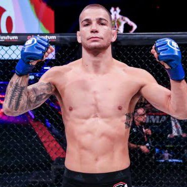 ジェレミー・ケネディ、RIZIN出場に興味か🔥

「70kgでは誰と競争すべきでしょうか？」

🇨🇦19勝7敗 ベラトール王座挑戦経験