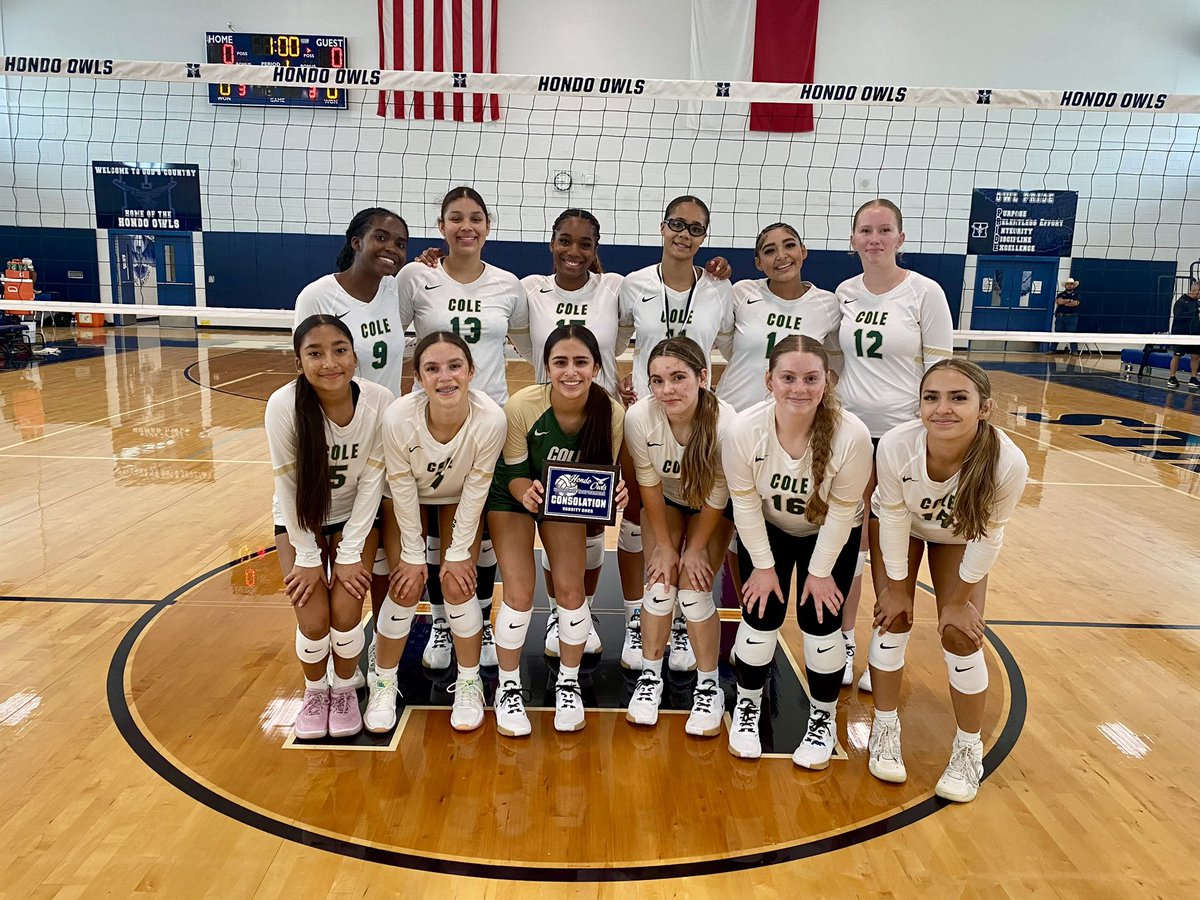 Robert G. Cole Volleyball tweet media