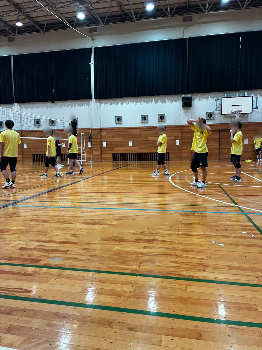 team_manager_ky's tweet photo. 本日は國學院高校にお邪魔しています。
練習試合では必ずBチームにも試合の機会を作るのですが、メインのチームより機会が少ないだけにまだまだ一球一球に悪戦苦闘。笑
経験者と初心者が入り混じりながら切磋琢磨するのが明治学院の良いところ。
頑張って欲しい。
#明治学院
#経験者
#初心者
#切磋琢磨 https://t.co/bFzj6wO7rx