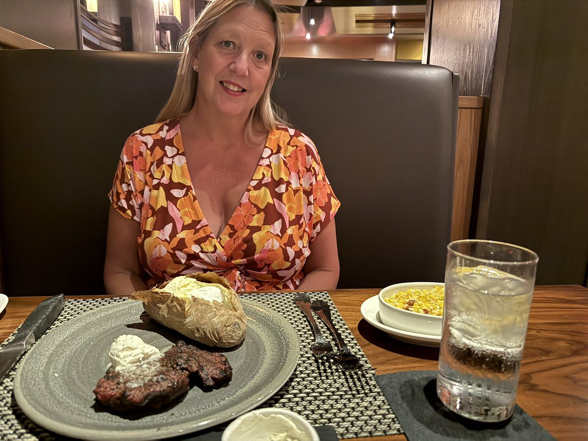 CoachSFulton's tweet image. Anniversary dinner with this lovely lady- 31 years! J Gilbert’s for the win.