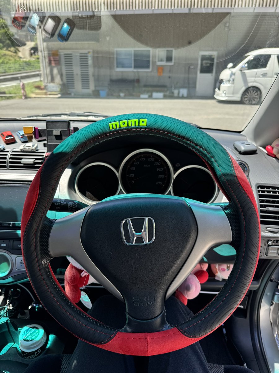 Hondafitgd3's tweet photo. momoハンドルカバー付けました👍
カッコよすぎる(  ｰ̀֊ｰ́ ) https://t.co/66Tqcqciho