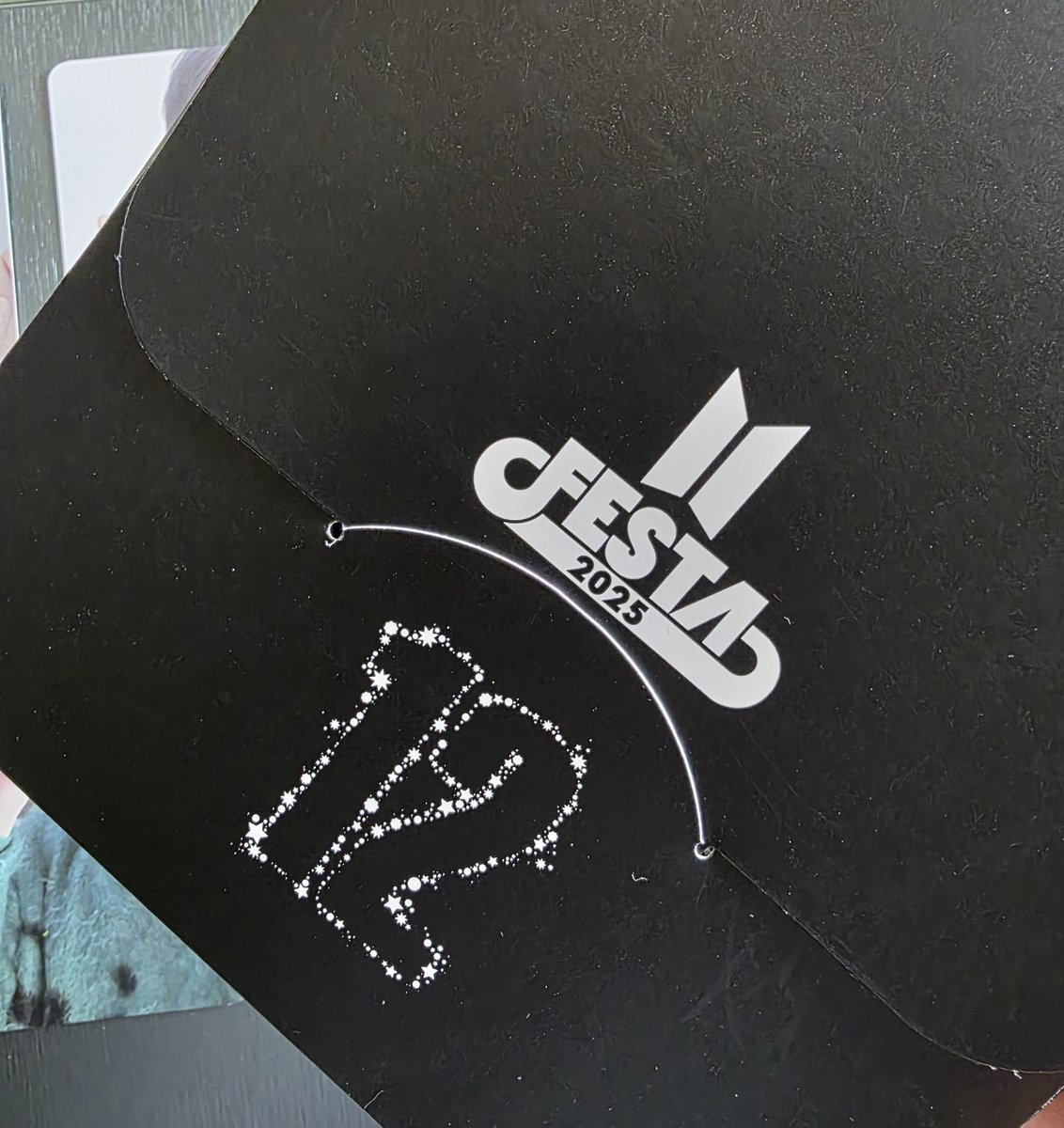 Hi guys! 
I'm selling these, maybe you're interested. RFS extras 💜🙂

Jin Goyang Gift: 
3000 + lsf
BTS Festa 2025 Gift:
4500 + lsf

Prices are lower than the ones at Carousell
Reply so I can DM
lfb lfs wts wtb