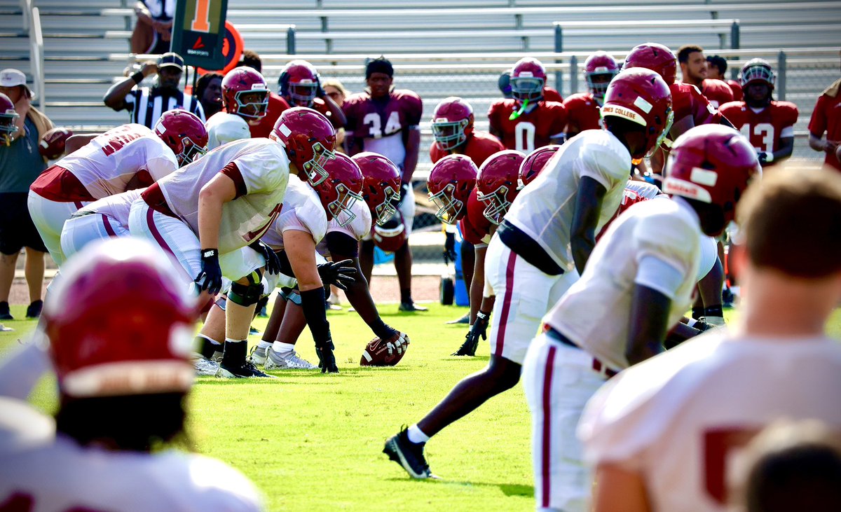 Brayden Warner (@braydenwarner05) on Twitter photo Had a great fall camp, this team is special and I can’t wait to see how we grow as a team this season and the great things we will do! #AGTG #JCJC #ARL2J <a href="/JC_BobcatsFB/">Jones College 🏈</a> <a href="/JC_Bobcats/">Jones College Athletics</a> <a href="/JUCOFFrenzy/">JUCO Football Frenzy</a> <a href="/JuCoFootballACE/">JuCo Football Forer</a> <a href="/MSJUCOREPORT/">MS JUCO FOOTBALL™️</a> Had a great fall camp, this team is special and I can’t wait to see how we grow as a team this season and the great things we will do! #AGTG #JCJC #ARL2J <a href="/JC_BobcatsFB/">Jones College 🏈</a> <a href="/JC_Bobcats/">Jones College Athletics</a> <a href="/JUCOFFrenzy/">JUCO Football Frenzy</a> <a href="/JuCoFootballACE/">JuCo Football Forer</a> <a href="/MSJUCOREPORT/">MS JUCO FOOTBALL™️</a>