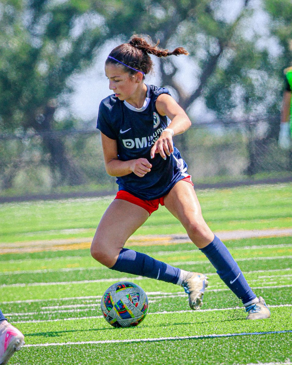 unionkcga11's tweet photo. .@unionkcsoccer 2–1 @SportingIowa 
100° heat. 80 minutes of grit.
The girls battled, stayed physical, and got the job done. ⚔️💨
#ChasingIt #RunWithUs #UnionKC #GAReady @unionkcGA @GAcademyLeague @ImYouthSoccer @ImCollegeSoccer https://t.co/z0eunVl7r3