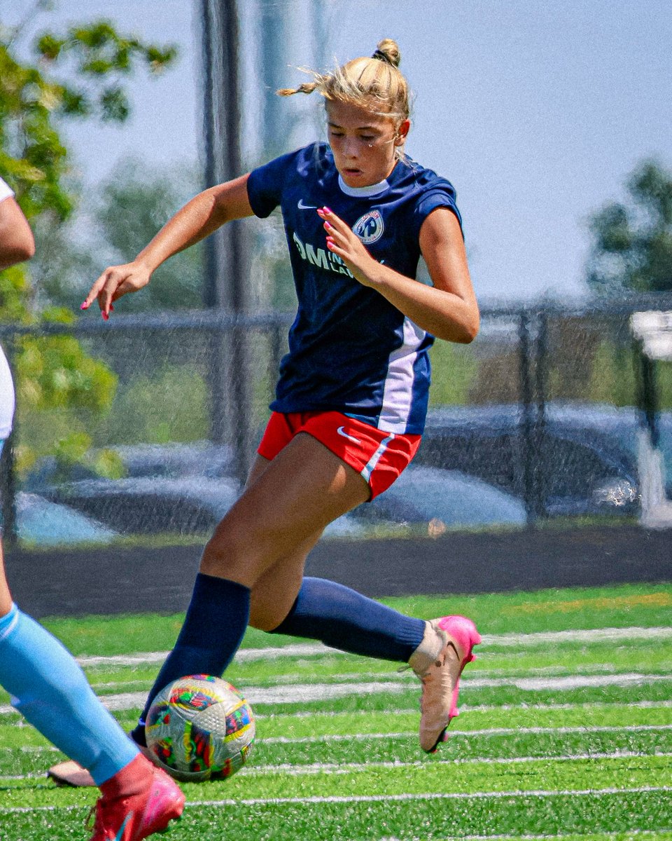unionkcga11's tweet photo. .@unionkcsoccer 2–1 @SportingIowa 
100° heat. 80 minutes of grit.
The girls battled, stayed physical, and got the job done. ⚔️💨
#ChasingIt #RunWithUs #UnionKC #GAReady @unionkcGA @GAcademyLeague @ImYouthSoccer @ImCollegeSoccer https://t.co/z0eunVl7r3