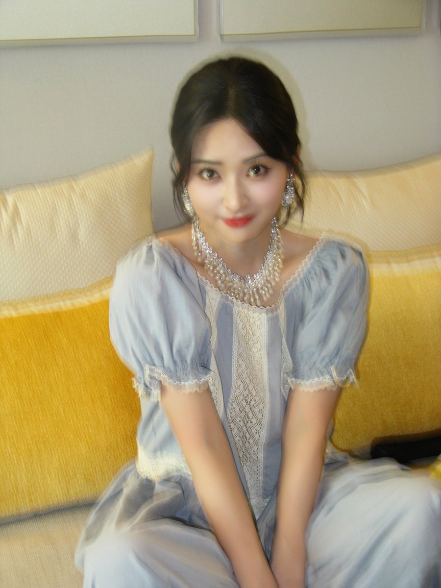 dramapotatoe's tweet photo. #ShenYue shares snaps from 2025 Weibo Cultural Exchange Night in Bangkok

More - https://t.co/a662Mg4tQa https://t.co/xByYLDGp9i