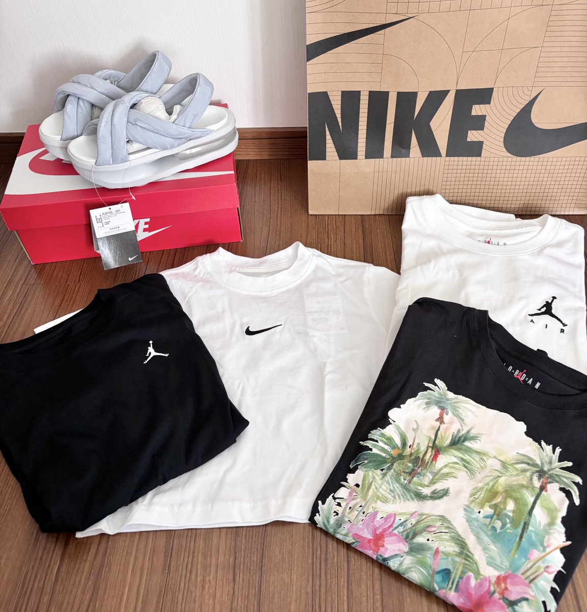 rara🕳 (@62rarara) / X