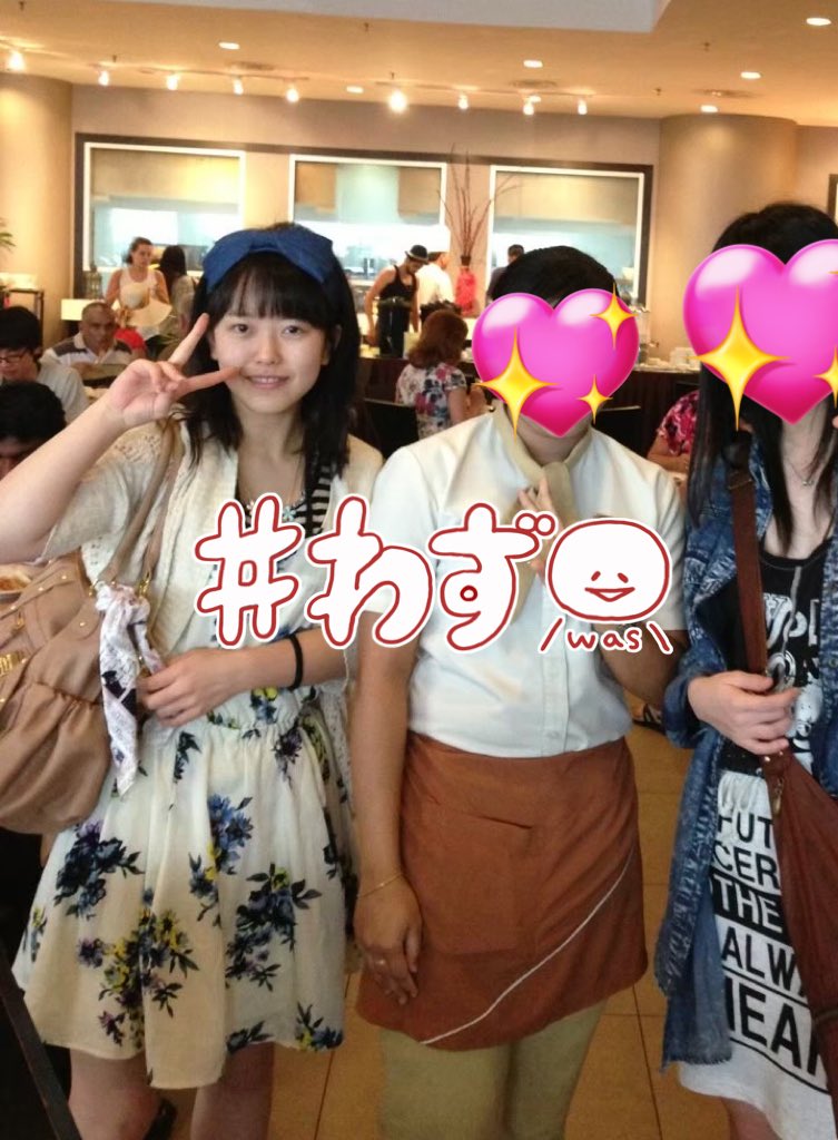 omochi57842411's tweet photo. 私の整形のゴールの1つが
『iPhone外カメで"遠め"から撮っても、病まない顔になりたい‼️』
なんだけど、
1000万近く課金してようやく近づきつつあるの嬉しい👽ྀི💸💰 https://t.co/qi56AL8Hr7