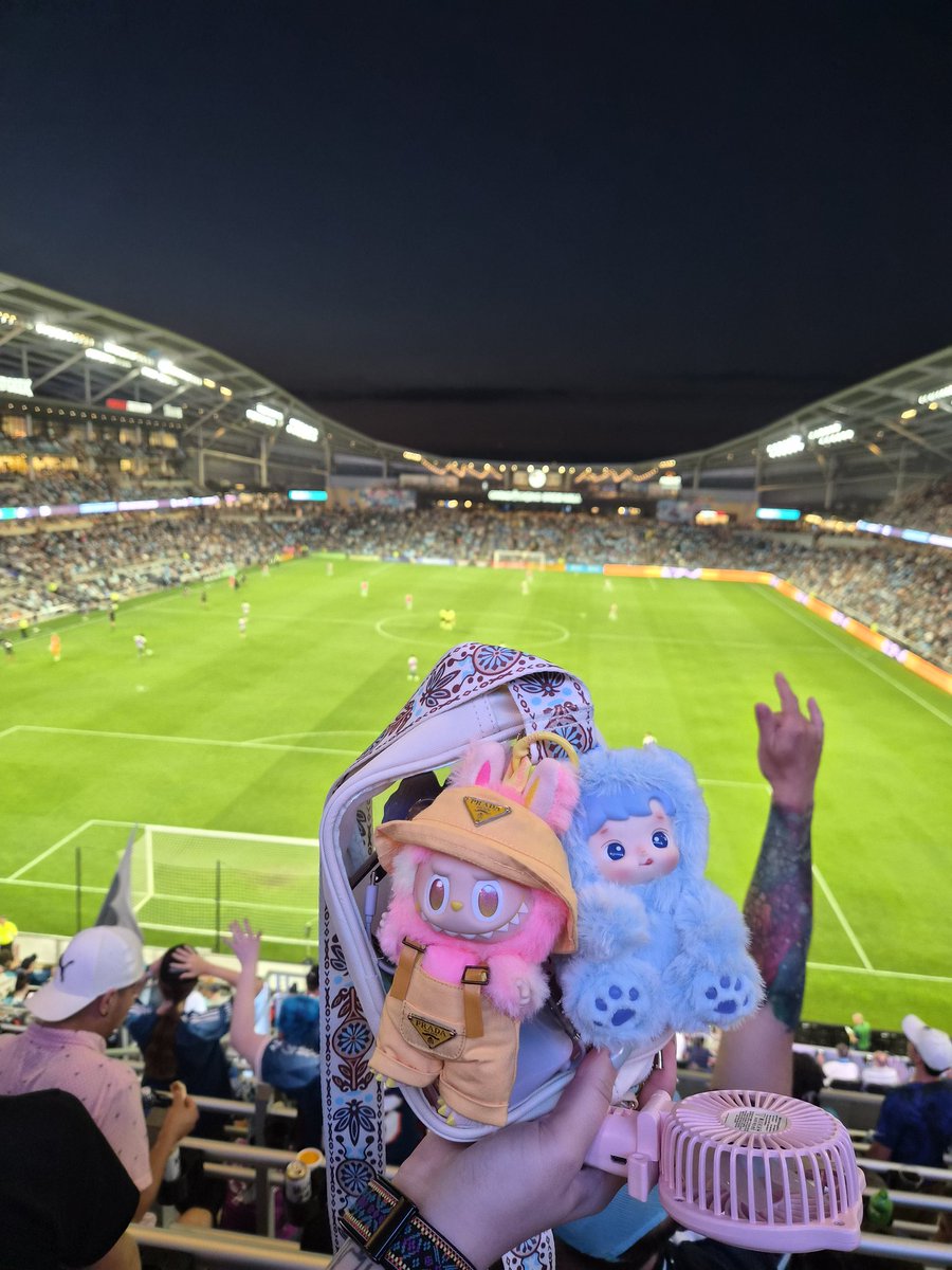 JDMeddie12's tweet photo. @MNUFC THERES MORE UP TOP !!!! https://t.co/wDvPH1kG63