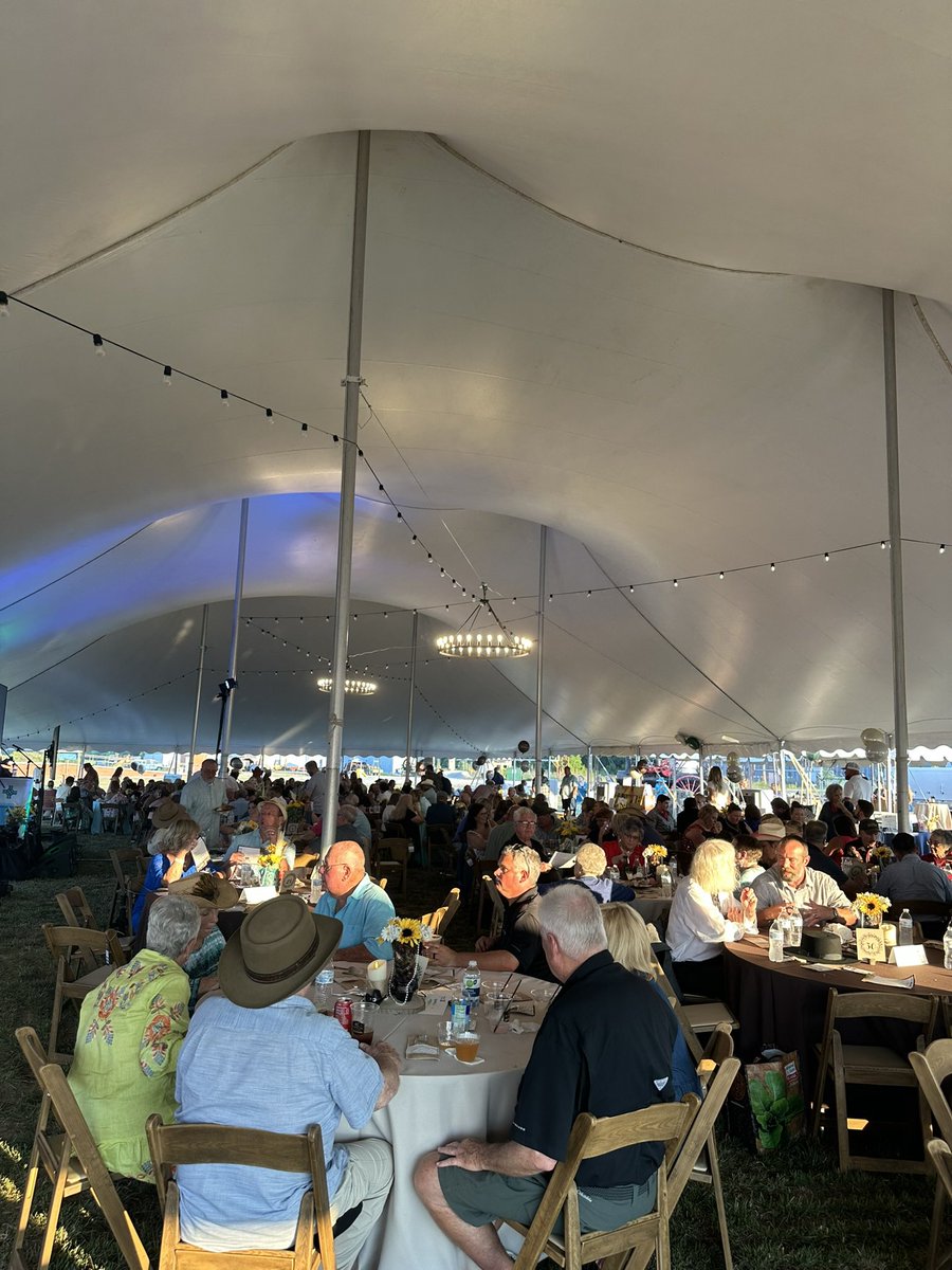 Had a great time at the annual Boots and Bling Gala! This yearly event supports cardiopulmonary disease research in Eastern Kentucky, where rates remain higher than state and national averages.

It was great catching up with friends and meeting new ones. Everywhere I go, Central