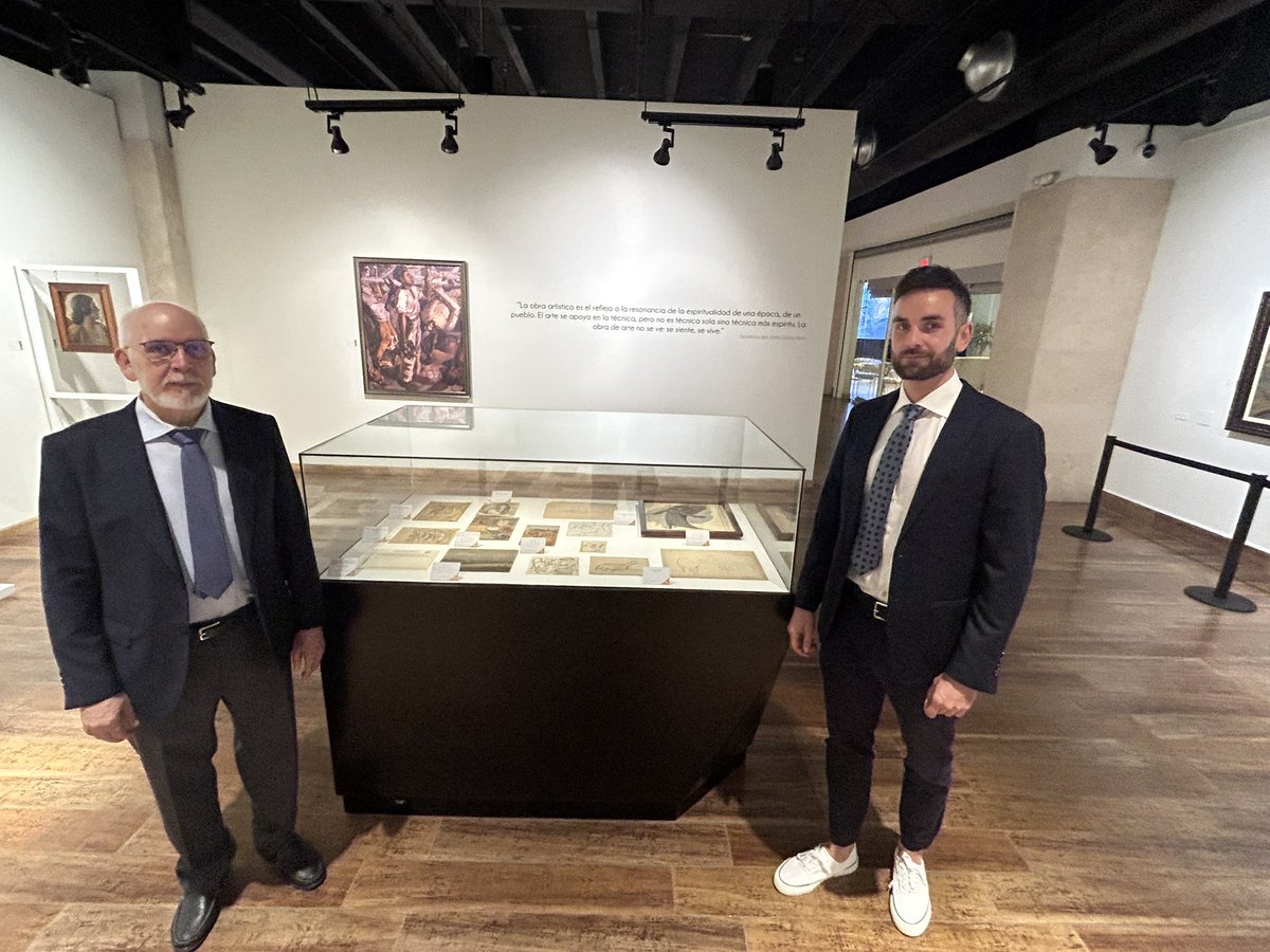Marlon Brevé Reyes (@marlonbreve) on Twitter photo Productiva semana en Honduras, en ocasión de la condecoración de <a href="/CancilleriaHN/">Cancillería Honduras</a> al Sr. Luis Ignacio Alonso Del Moral, donante de 11 pinturas originales y del archivo familiar de Pablo Zelaya Sierra (PZS), así como del libro sobre la vida y el legado de PZS, al <a href="/BancoCentral_HN/">Banco Central de Honduras</a>. Productiva semana en Honduras, en ocasión de la condecoración de <a href="/CancilleriaHN/">Cancillería Honduras</a> al Sr. Luis Ignacio Alonso Del Moral, donante de 11 pinturas originales y del archivo familiar de Pablo Zelaya Sierra (PZS), así como del libro sobre la vida y el legado de PZS, al <a href="/BancoCentral_HN/">Banco Central de Honduras</a>.