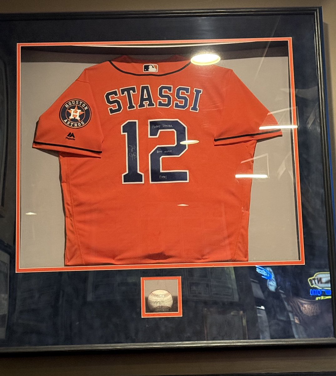 LissyAnn (@mrs_firstgrade) on Twitter photo Fun fact for <a href="/HayesHolly2/">Hayes Holly</a> 💕
I went to high school with this Astro’s player. He’s a Giants now but we’re having dinner and had to share this photo Fun fact for <a href="/HayesHolly2/">Hayes Holly</a> 💕
I went to high school with this Astro’s player. He’s a Giants now but we’re having dinner and had to share this photo