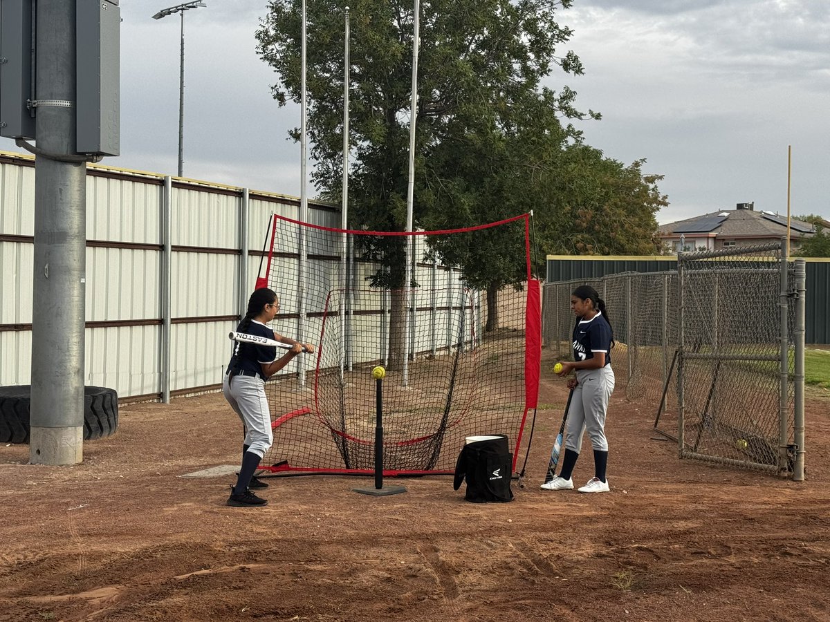 Great hustle girls! A day in the 💎diamond is a great day! 👏👏👏 <a href="/RonHarding_CMS/">Ron Harding</a> <a href="/JEstrada_CMS/">Jessica Estrada</a> <a href="/LLopezJr_CMS/">Lorenzo J Lopez Jr</a>