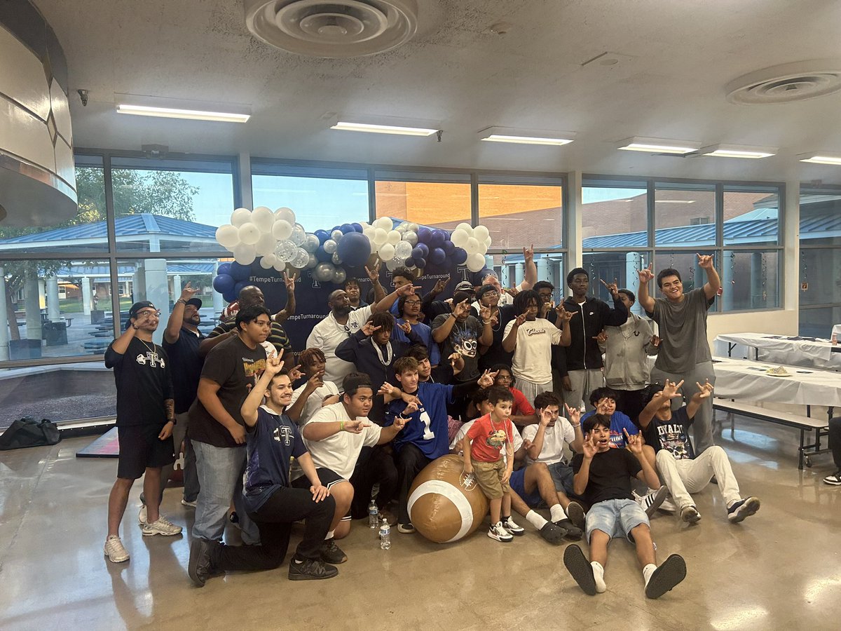 RECRUITid (@_recruitid) on Twitter photo We are so excited to be at the Buffalo Kick off Party with <a href="/TempeFBboosters/">Tempe High Touchdown Club</a> and <a href="/TempeFootball/">Tempe High School Football</a> 🦬 Thank you <a href="/Coach_FreemanCC/">Coach Sean Freeman</a> for having us out and giving us an opportunity to talk about our platform! The Tempe Turnaround is in full effect 💯 Good luck this season‼️ We are so excited to be at the Buffalo Kick off Party with <a href="/TempeFBboosters/">Tempe High Touchdown Club</a> and <a href="/TempeFootball/">Tempe High School Football</a> 🦬 Thank you <a href="/Coach_FreemanCC/">Coach Sean Freeman</a> for having us out and giving us an opportunity to talk about our platform! The Tempe Turnaround is in full effect 💯 Good luck this season‼️